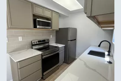 9515 Aberdeen Way #B, Austin, TX 78753 - Photo 1