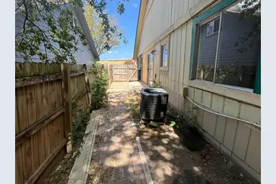 9515 Aberdeen Way #B, Austin, TX 78753 - Photo 13