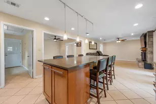 8612 Stillwood Ln, Austin, TX 78757 - Photo 13