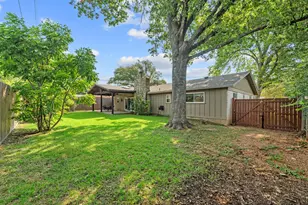 8612 Stillwood Ln, Austin, TX 78757 - Photo 29