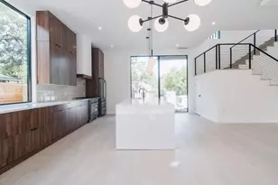 2411 Winsted Ln, Austin, TX 78703 - Photo 9