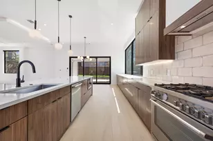 2411 Winsted Ln, Austin, TX 78703 - Photo 11