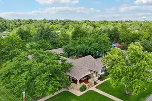 804 Howard St, Taylor, TX 76574 - Photo 31