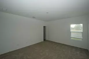 404 E Bass Dr, Bastrop, TX 78602 - Photo 23