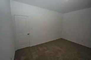 404 E Bass Dr, Bastrop, TX 78602 - Photo 25