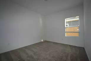 404 E Bass Dr, Bastrop, TX 78602 - Photo 3