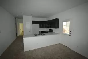 404 E Bass Dr, Bastrop, TX 78602 - Photo 11