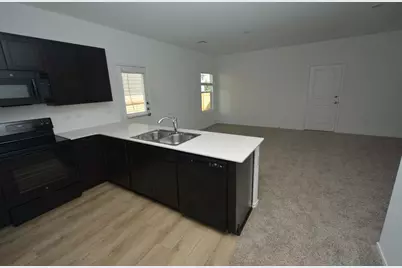 404 E Bass Drive, Bastrop, TX 78602 - Photo 7