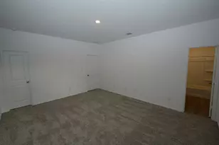 404 E Bass Dr, Bastrop, TX 78602 - Photo 21