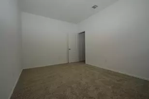 404 E Bass Dr, Bastrop, TX 78602 - Photo 27