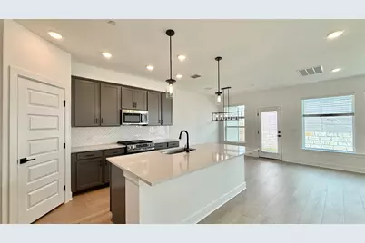1016 Brickell Loop #B, Austin, TX 78744 - Photo 7