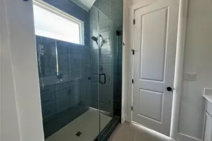 250 San Saba Dr, Buda, TX 78610 - Photo 9