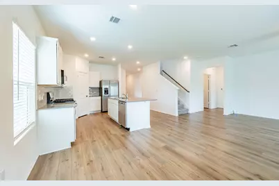 10217 Prague Court, Austin, TX 78747 - Photo 11