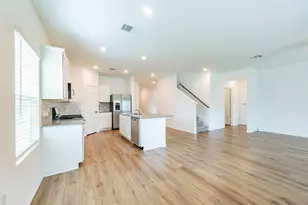 10217 Prague Ct, Austin, TX 78747 - Photo 11