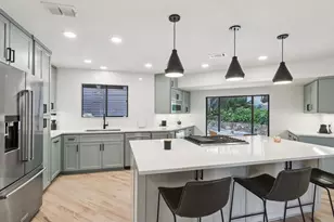 3902 Knollwood Dr, Austin, TX 78731 - Photo 9