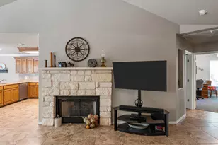20307 Highland Lake Dr, Lago Vista, TX 78645 - Photo 15