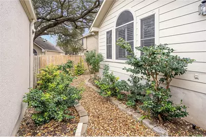 27 Troon Drive, Lakeway, TX 78738 - Photo 25