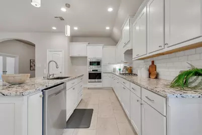 6117 Lake Teravista Way, Georgetown, TX 78626 - Photo 11