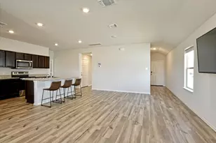 508 Wyatt Wy, Jarrell, TX 76537 - Photo 5