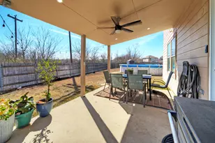 370 Holly Grove St, Kyle, TX 78640 - Photo 9