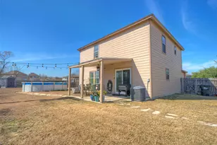 370 Holly Grove St, Kyle, TX 78640 - Photo 5