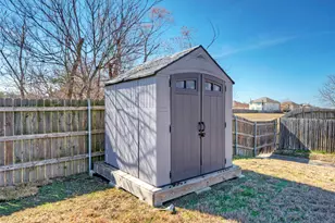 370 Holly Grove St, Kyle, TX 78640 - Photo 9