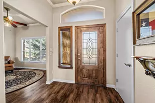 204 Skyline Rd, Georgetown, TX 78628 - Photo 11