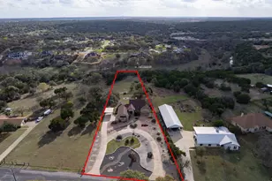 204 Skyline Rd, Georgetown, TX 78628 - Photo 5