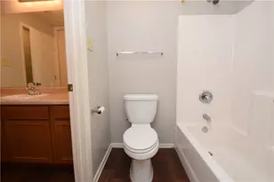 10811 Lanshire Dr, Austin, TX 78758 - Photo 11