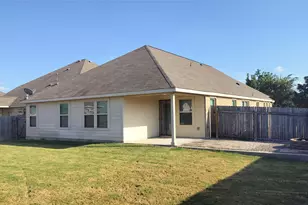1000 Farm House Cove, Hutto, TX 78634 - Photo 17