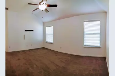 1000 Farm House Cove, Hutto, TX 78634 - Photo 9