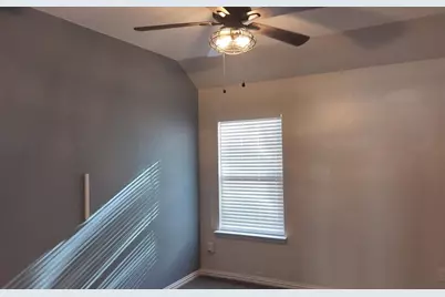 1000 Farm House Cove, Hutto, TX 78634 - Photo 13