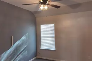 1000 Farm House Cove, Hutto, TX 78634 - Photo 13