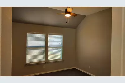 1000 Farm House Cove, Hutto, TX 78634 - Photo 15