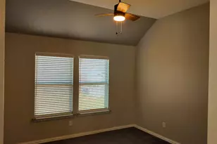 1000 Farm House Cove, Hutto, TX 78634 - Photo 15