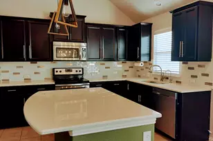 1000 Farm House Cove, Hutto, TX 78634 - Photo 5