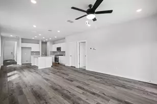 143 Hornet St, Elgin, TX 78621 - Photo 11