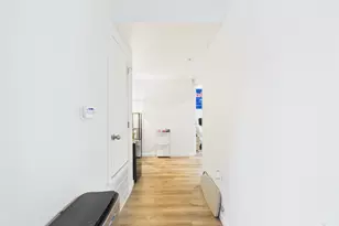 911 W 22nd St, Austin, TX 78705 - Photo 9