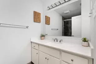 13805 Skyline Dr, Austin, TX 78732 - Photo 23