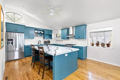 13805 Skyline Drive, Austin, TX 78732 - Photo 9