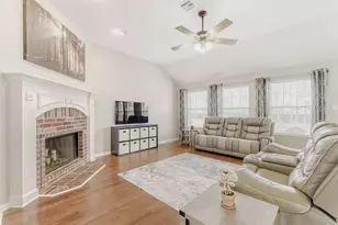 104 Spring Branch, Bastrop, TX 78602 - Photo 7