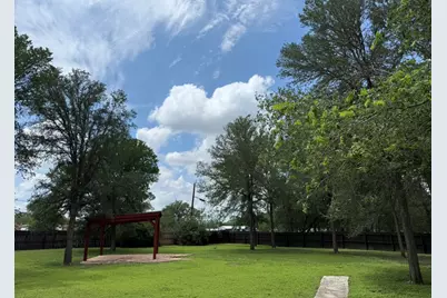 104 Spring Branch, Bastrop, TX 78602 - Photo 5