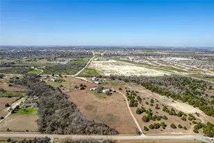 333 Spring Valley St, Hutto, TX 78634 - Photo 9