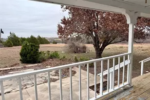 333 Spring Valley St, Hutto, TX 78634 - Photo 27