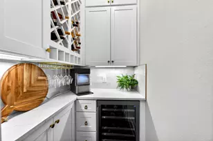 907 Valley View Dr, Leander, TX 78641 - Photo 9