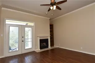 914 W 26th St, Austin, TX 78705 - Photo 7