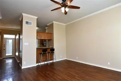 914 W 26th Street #304, Austin, TX 78705 - Photo 5