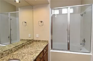 914 W 26th St, Austin, TX 78705 - Photo 19