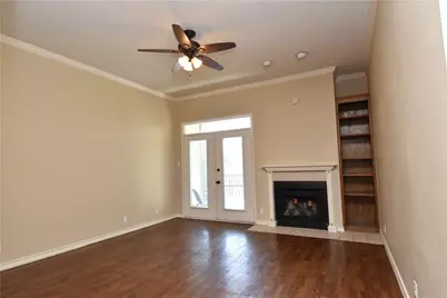 914 W 26th Street #304, Austin, TX 78705 - Photo 3