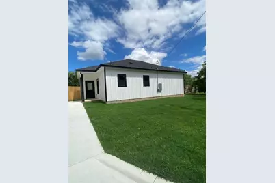 116 Field Street, Luling, TX 78648 - Photo 15